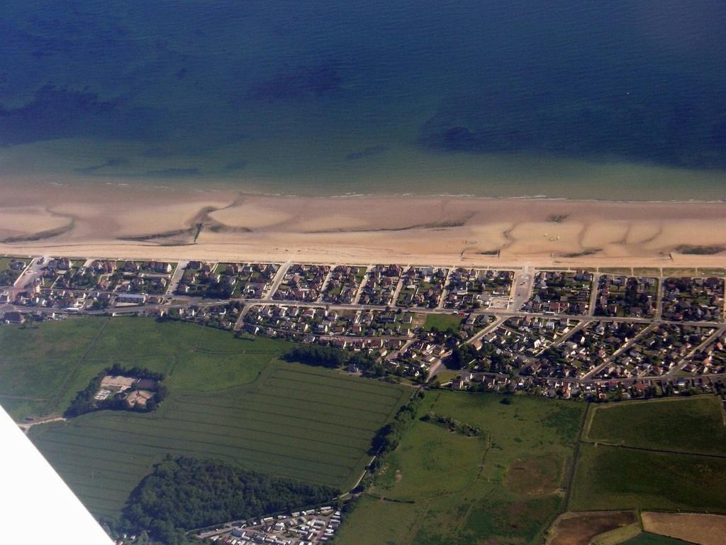 エルマンヴィル・シュル・メール Au Chti Normand Bed & Breakfast エクステリア 写真
